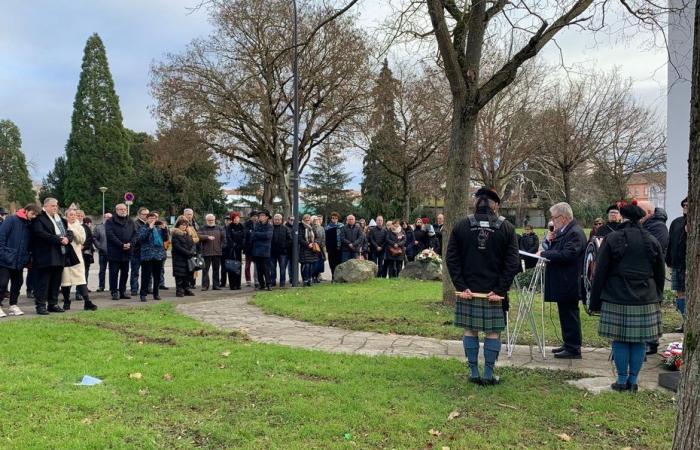 “la blessure est toujours là”, 20 ans après, une cérémonie rend hommage aux 17 victimes