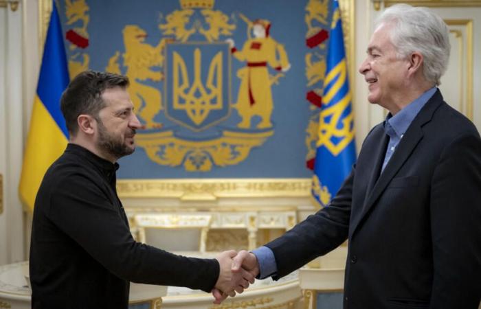 Volodymyr Zelensky annonce avoir reçu à Kyiv le directeur de la CIA, William Burns