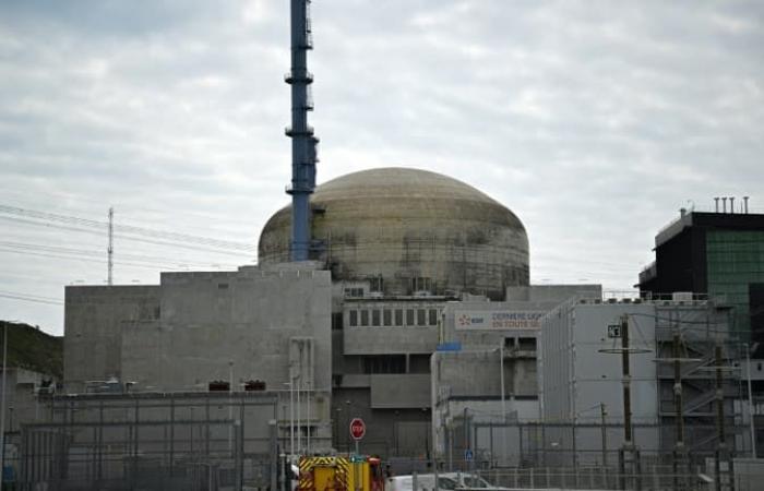 le réacteur nucléaire de Flamanville, le plus puissant de France, connecté au réseau électrique