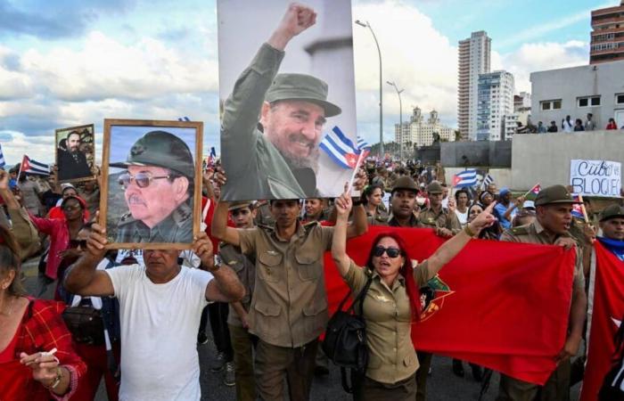 [PHOTOS] Des milliers de Cubains manifestent contre l’embargo devant l’ambassade américaine