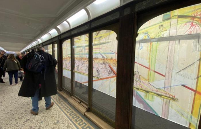 Ouvrez bien l’œil, vous croiserez peut-être une exposition d’art contemporain dans le métro