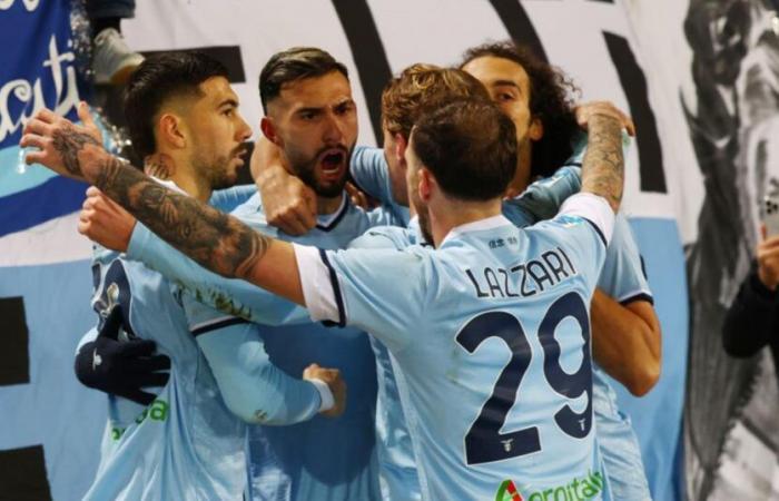 Lecce-Lazio 1-2 : buts de Castellanos, Tete Morente et Marusic. Salentini avec 10 hommes pour toute la seconde mi-- : Guilbert expulsé