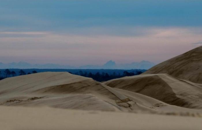 En images. Le mirage des Pyrénées, toujours spectaculaire, au-dessus de la dune du Pilat