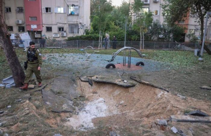 Une roquette tirée depuis le Yémen blesse plusieurs personnes dans la ville israélienne de Tel Aviv