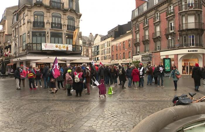 une centaine de personnes rassemblées à Reims