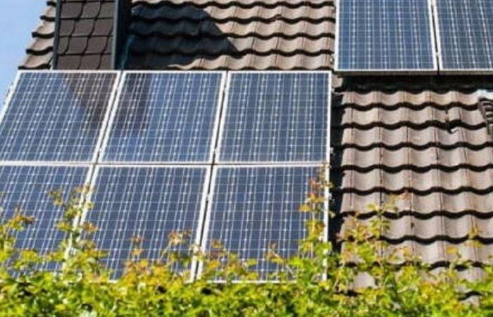 une victime d’une arnaque aux panneaux solaires témoigne