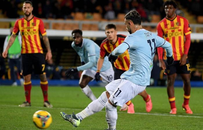 Lecce-Lazio 1-2 : buts de Castellanos, Tete Morente et Marusic. Salentini avec 10 hommes pour toute la seconde mi-- : Guilbert expulsé