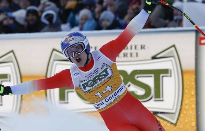 Marco Odermatt remporte la descente de Val Gardena