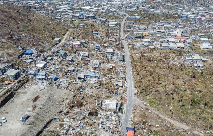 Une semaine après le cyclone Chido, les habitants attendent toujours de l’aide