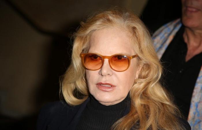 Sylvie Vartan amoureuse à l’occasion de l’anniversaire de son mari