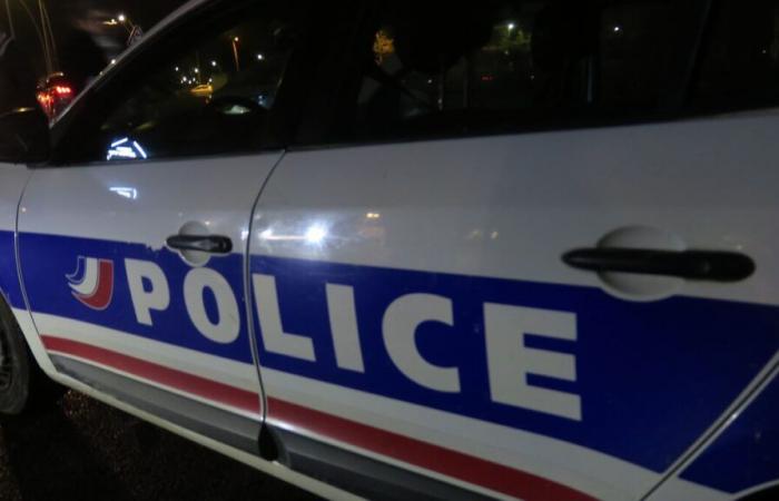 De faux policiers kidnappent et dévalisent un homme à son domicile, en pleine nuit, à Saint-Denis