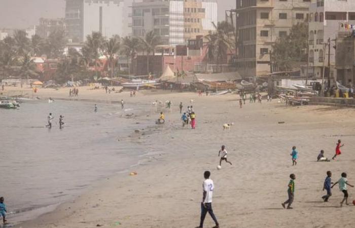 DAKAR ÉTOUFFE SOUS LE NUAGE SAHARIEN