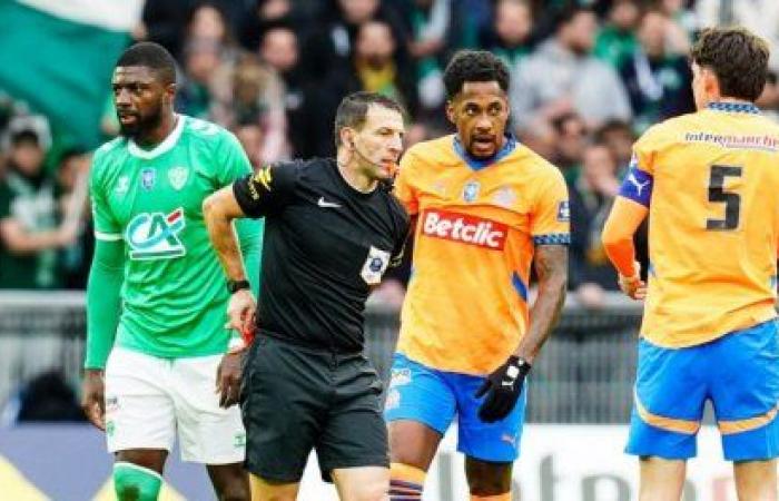 Les Verts en colère contre Balerdi et l’arbitre