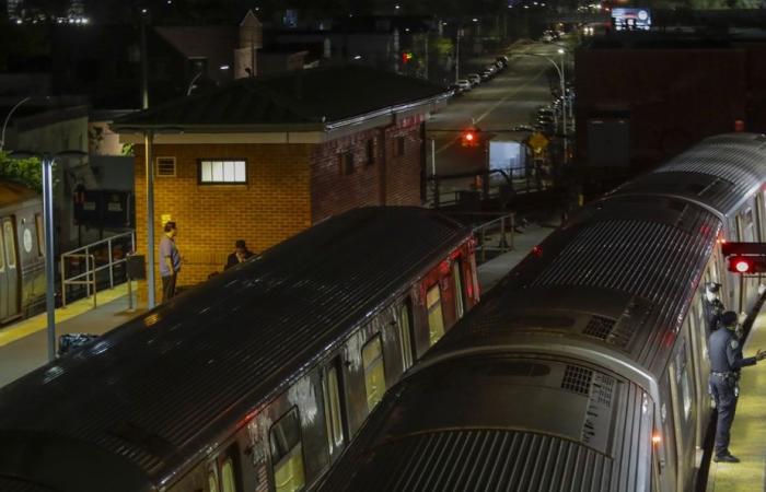 La ville de New York | Un suspect arrêté après l’incendie d’une femme dans le métro