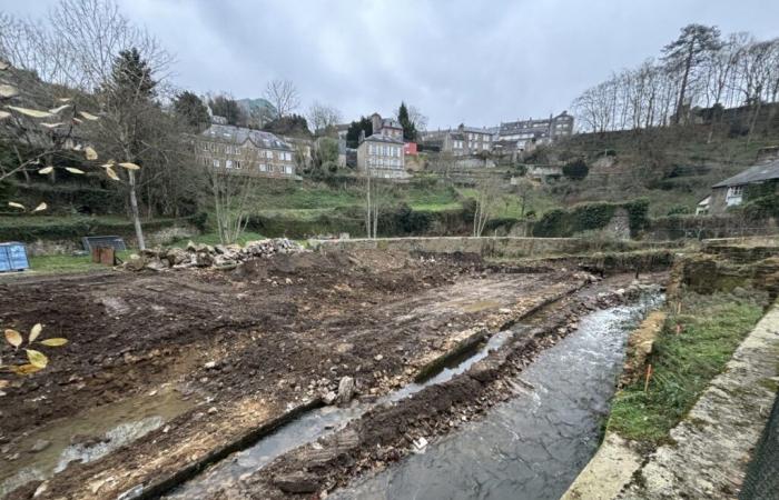 les dernières traces du vestige enlevées après l’incendie