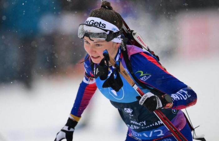 Départ en masse du Grand-Bornand | Tellement cruelle : Jeanne Richard laisse filer son premier podium sur la ligne