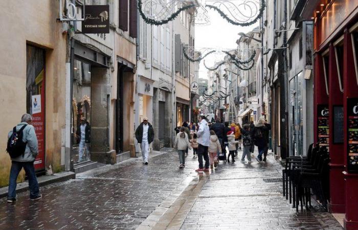 Perspectives moroses pour les commerçants du centre de Carcassonne, à la veille du réveillon de Noël