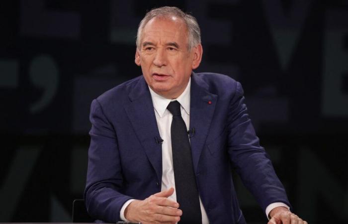 François Bayrou débute son mandat avec une popularité historiquement faible