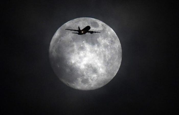 La Lune va-t-elle bientôt devenir un gigantesque libre-service ? – rts.ch