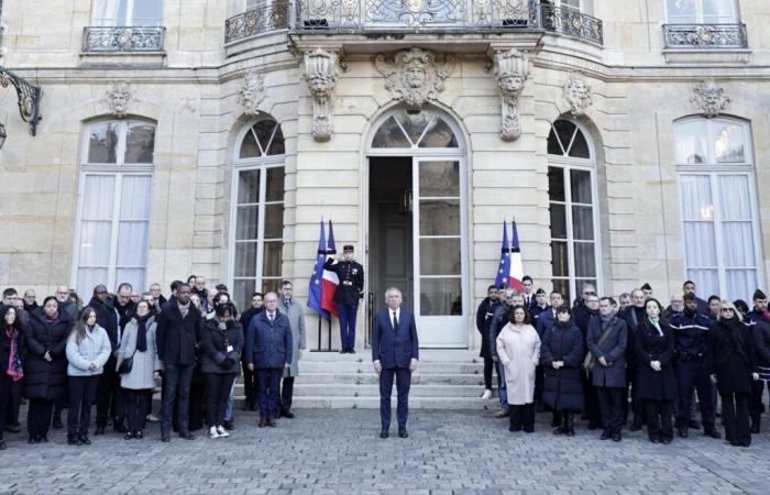 La composition du nouveau gouvernement français sera annoncée aujourd’hui, selon l’Elysée