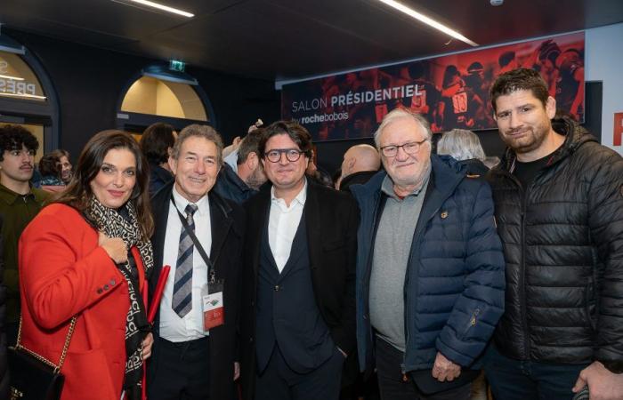 Les tribunes VIP du LOU Rugby – Toulouse. Super ambiance de soirée à Gerland –