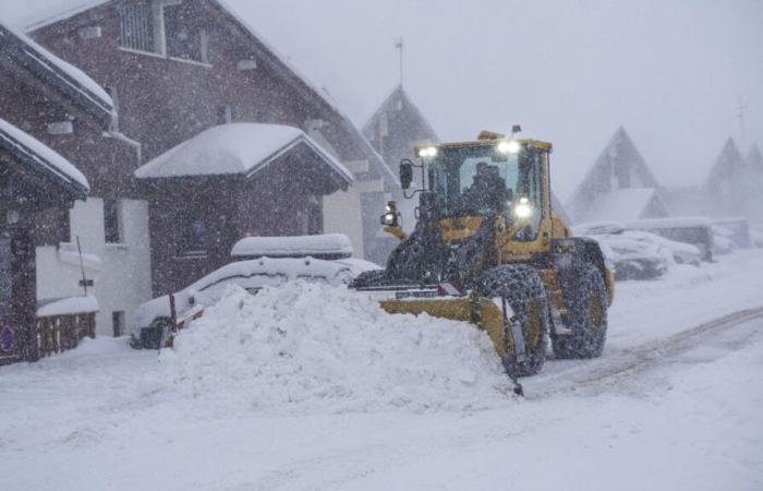 De fortes chutes de neige sur les Alpes, quatre départements en alerte orange