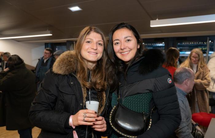 Les tribunes VIP du LOU Rugby – Toulouse. Super ambiance de soirée à Gerland –