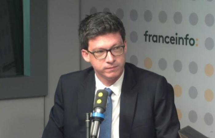 “Ce manque de préparation est scandaleux”, fustige Pierre-Henri Dumont, secrétaire général adjoint des Républicains.