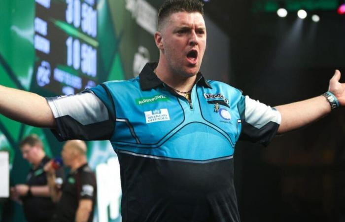 Daryl Gurney rebondit après un set à deux reprises et se bat contre Florian Hempel pour le choc du troisième tour contre Clayton