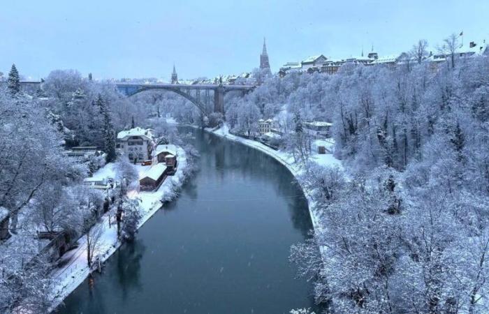 Météo Suisse : Neige au Saint-Gothard : la police arrête la circulation