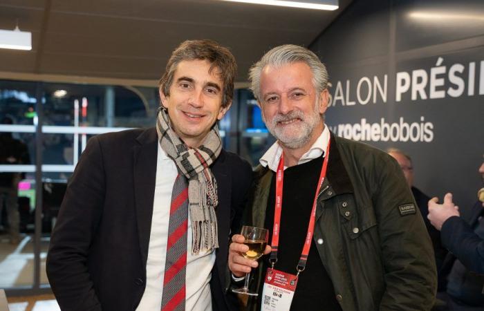 Les tribunes VIP du LOU Rugby – Toulouse. Super ambiance de soirée à Gerland –