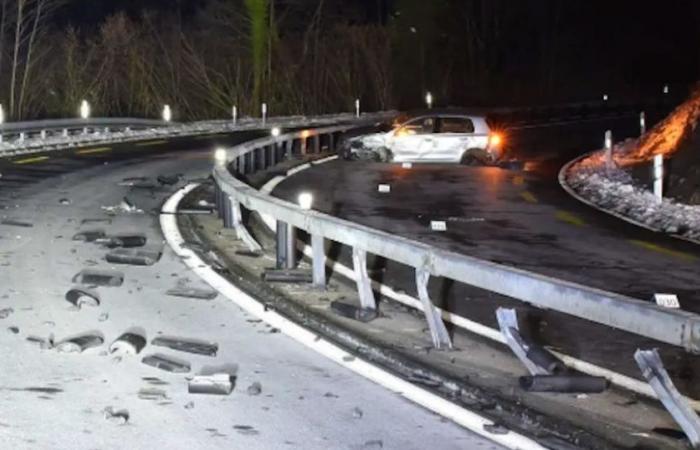 Des jeunes filment un crash lors d’un rodéo urbain