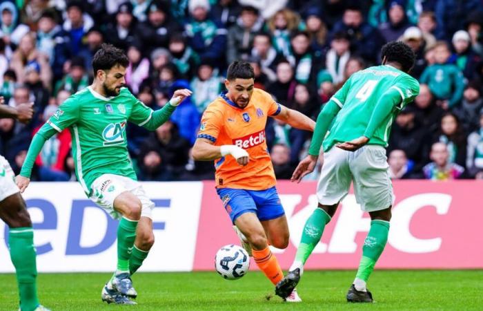 Maupay partage une chanson de Cazarre pour calmer l’ASSE