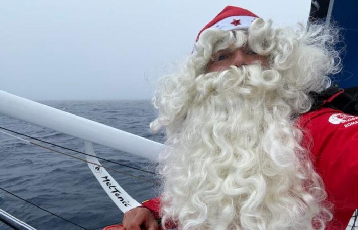 Petit Père Noël, déguisements, cadeaux émouvants… comment les marins du Vendée Globe fêtent Noël