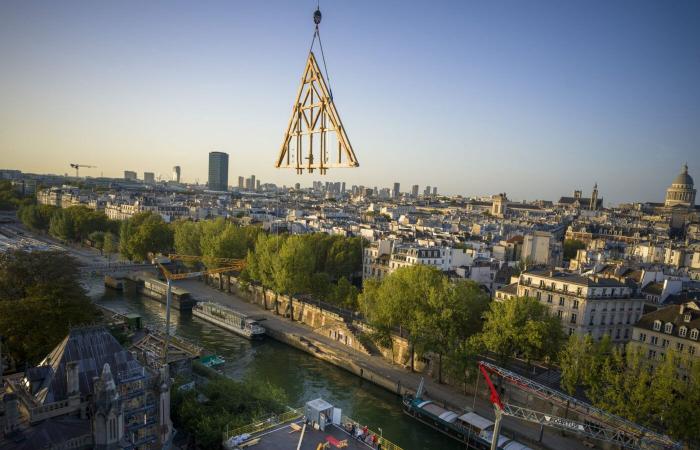 Reconstruire Notre-Dame de Paris, l’oeil des photographes au cœur du chantier