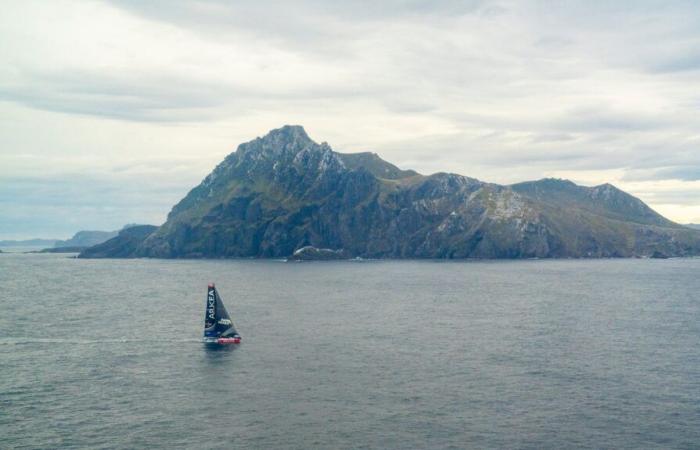 Yoann Richomme franchit le Cap Horn en tête avec un temps record… Suivez en direct la position des skippers