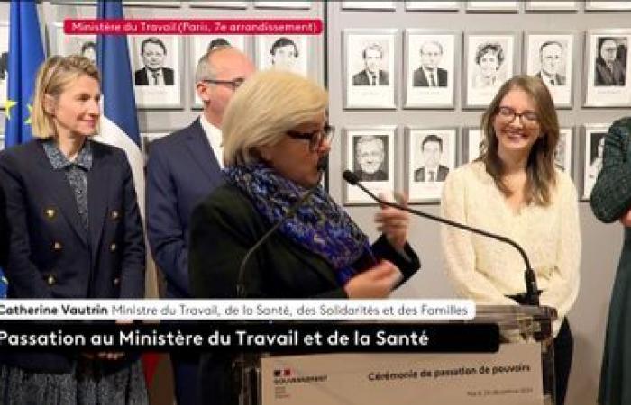 lors des passations de pouvoir, les ministres parlent de leur départ précipité et de leur arrivée inopinée