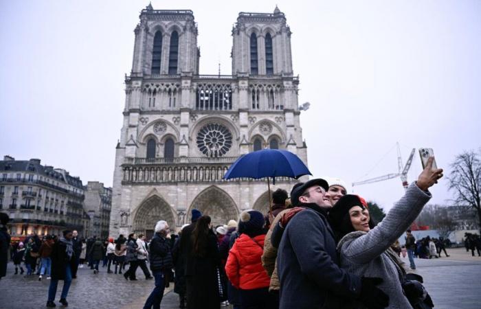 Notre-Dame de Paris fête Noël pour la première fois depuis l’incendie