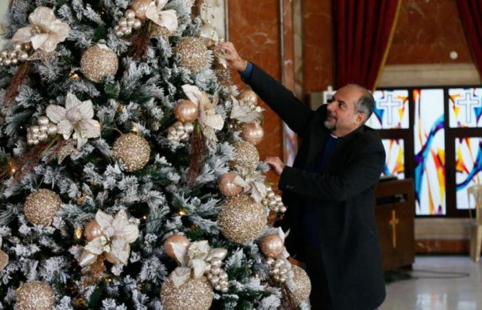 Moyen-Orient. Émotion parmi les chrétiens en Syrie après l’incendie d’un sapin de Noël