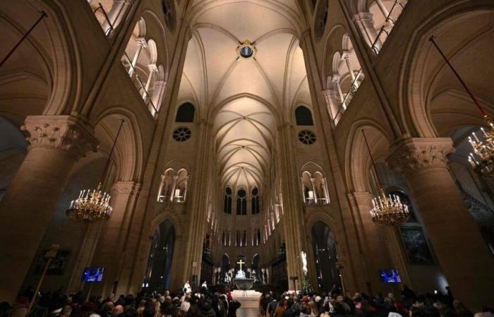 Notre-Dame de Paris accueille ses premières messes de Noël depuis l’incendie