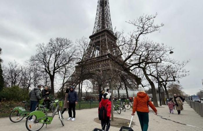 incendie se déclare à la Tour Eiffel, 1.200 personnes évacuées