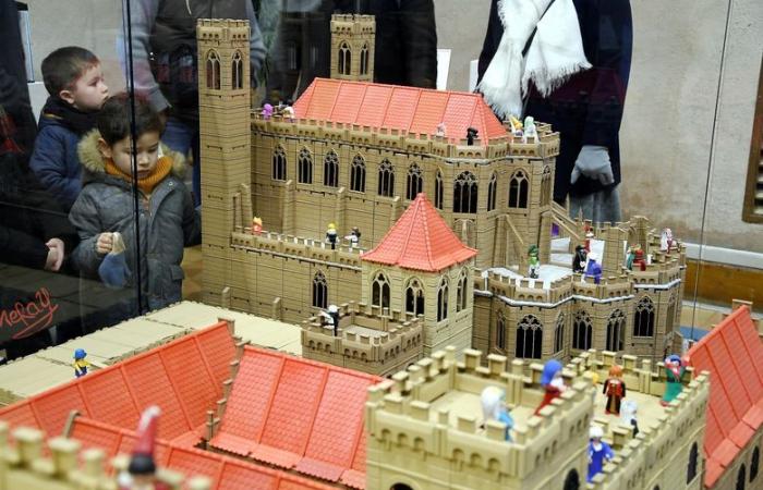 ils reconstituent l’histoire de France et de Narbonne en Playmobil®