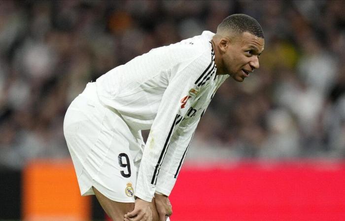 Kylian Mbappé fait un gros câlin au Real Madrid