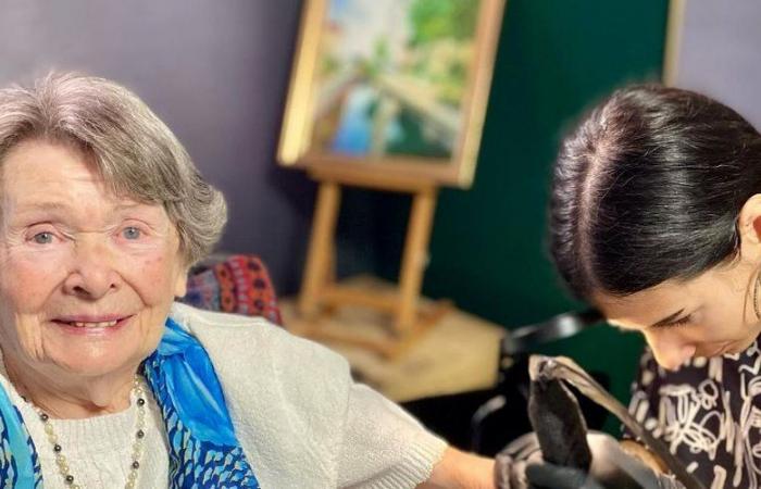 à 103 ans, Raymonde Pack fait son premier tatouage et une balade en moto !