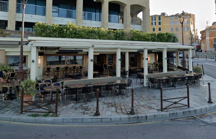 L’homme de 43 ans recherché pour une fusillade mortelle dans un bar du centre d’Ajaccio s’est rendu à la police mercredi soir.