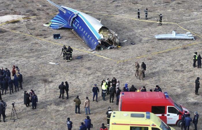 Nombre de victimes, trajectoire divergente inexpliquée… ce que l’on sait du crash d’un avion de ligne au Kazakhstan