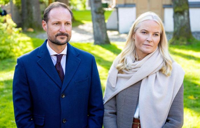 Haakon et Mette-Marit de Norvège parlent ouvertement de « l’affaire Marius »