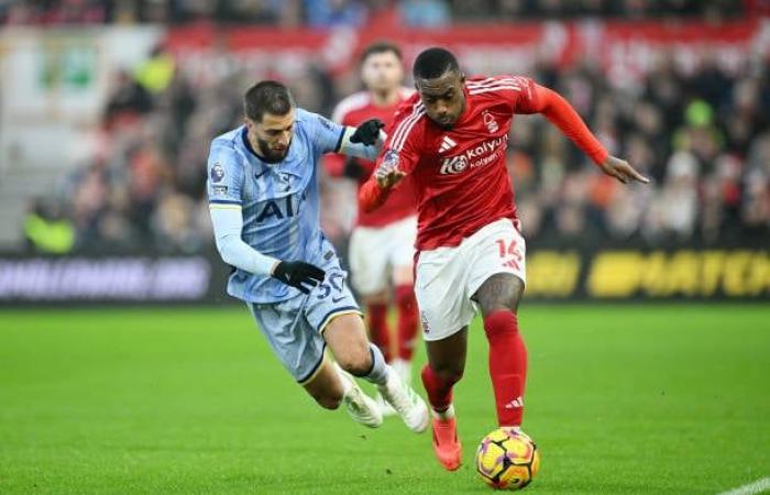 Nottingham Forest écrase Tottenham de Pape Matar Sarr