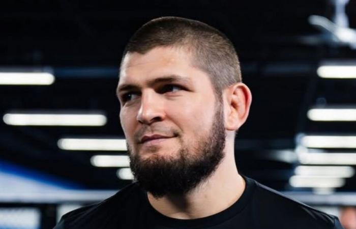 L’ancien adversaire de Khabib raconte son expérience face à lui : “C’est comme affronter un…”