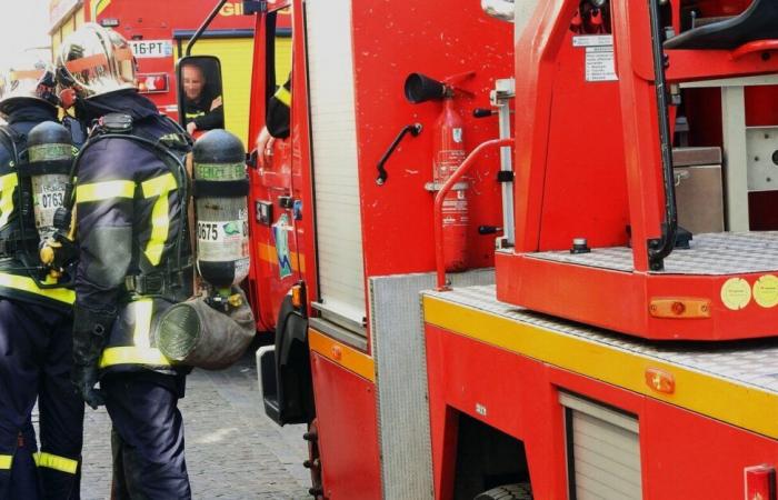 Pris au piège dans un incendie au Havre, une personne saute par une fenêtre et est grièvement blessée